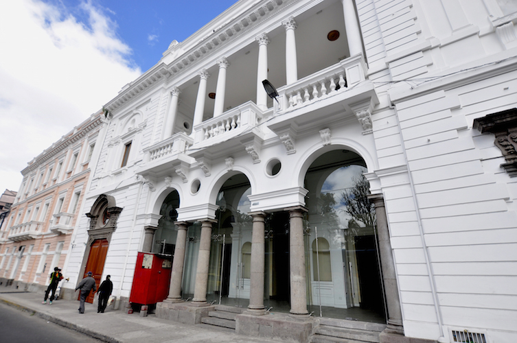 Teatro_Capitol_2.jpg